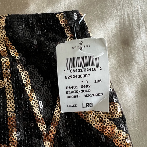 WINDSOR | Taylor Swift Concert Sequin Glitter Mini Skirt - Picture 2 of 5